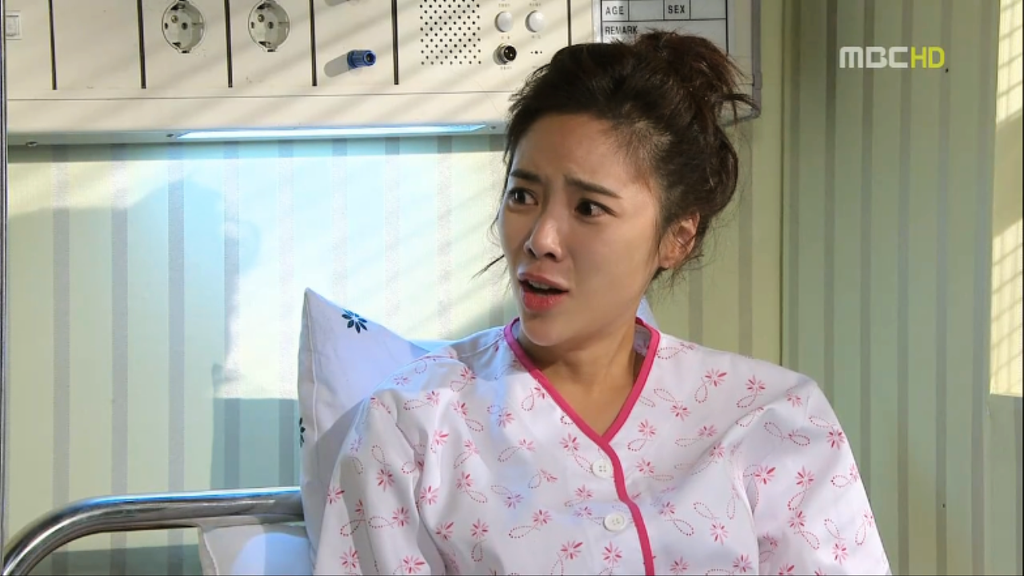 [지붕뚫고하이킥] 황정음 맹장수술한날.jpg | 인스티즈