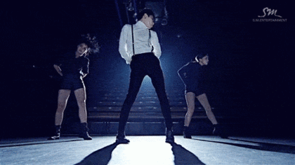 춤선이 이쁘기로 유명한 남자아이돌들.gif | 인스티즈