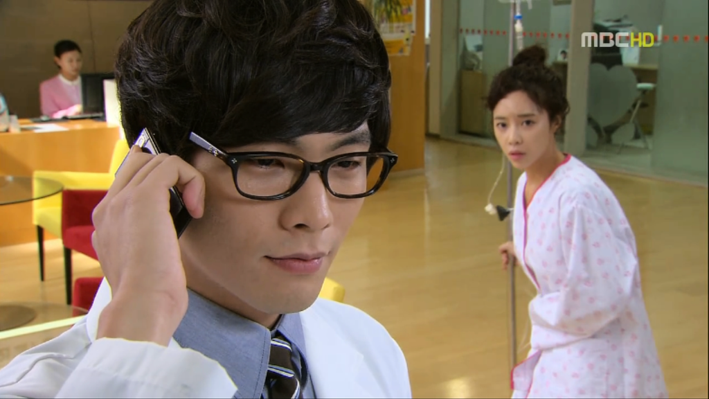 [지붕뚫고하이킥] 황정음 맹장수술한날.jpg | 인스티즈