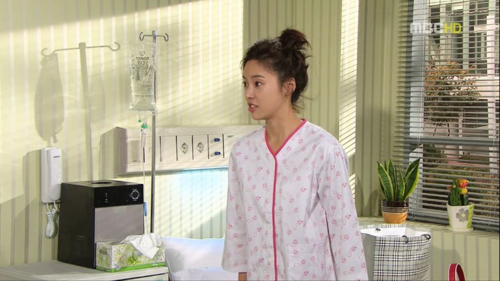 [지붕뚫고하이킥] 황정음 맹장수술한날.jpg | 인스티즈