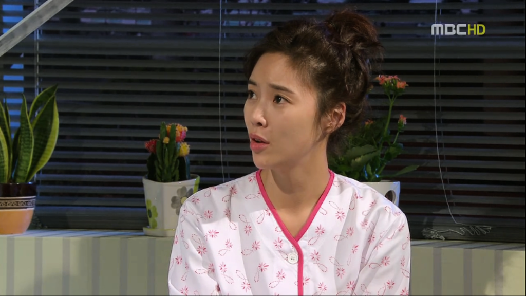 [지붕뚫고하이킥] 황정음 맹장수술한날.jpg | 인스티즈