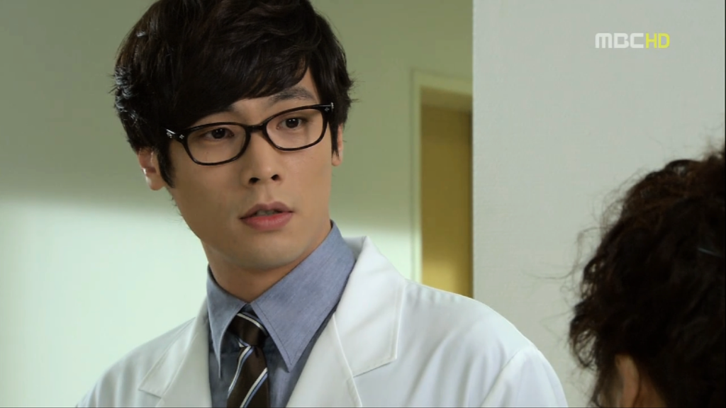 [지붕뚫고하이킥] 황정음 맹장수술한날.jpg | 인스티즈