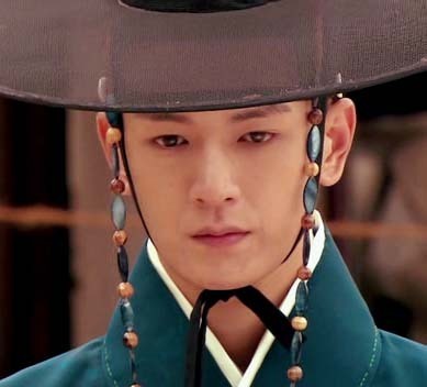 눈빛연기 타고나야한다 VS 연습으로 가능하다 | 인스티즈