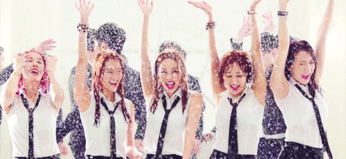 채널 돌리다가 구하라 강지영 미모에 넋 놓고 본 무대 | 인스티즈