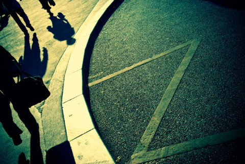 얼어붙은 호수는 아무것도 비추지 않는다 | 인스티즈