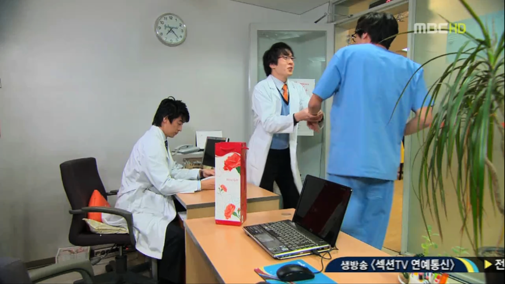 [지붕뚫고하이킥] 어이없는 일들의 연속 (feat. 빨간 목도리) | 인스티즈