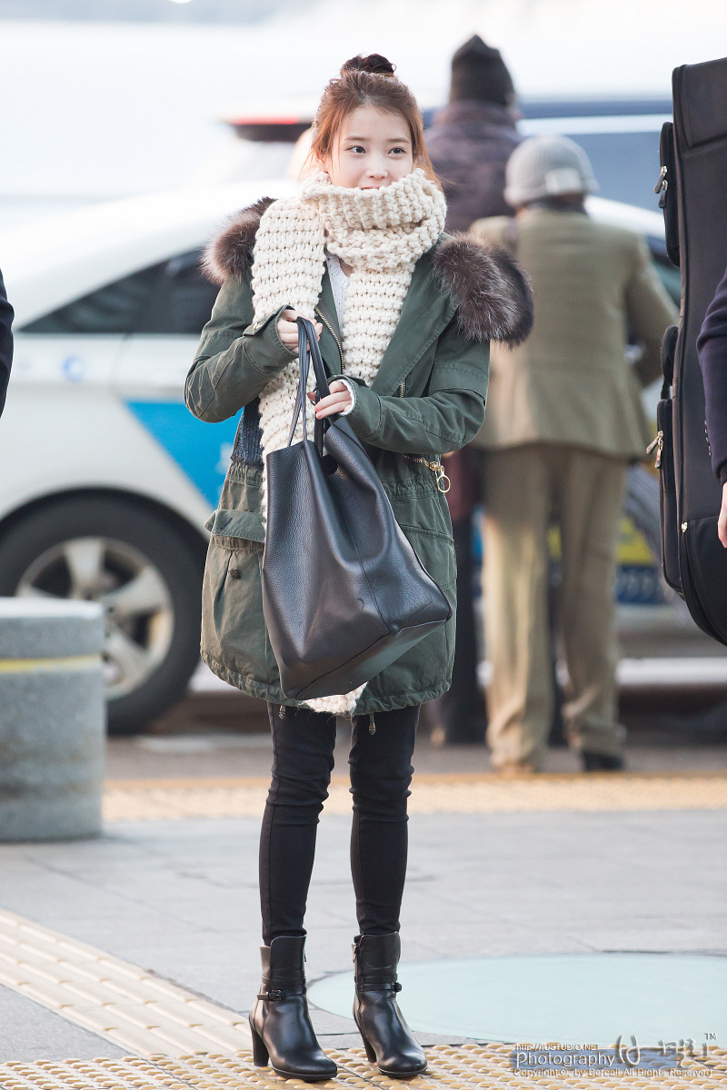 [15.12.19] 인천공항 출국 아이유 직찍.jpg | 인스티즈