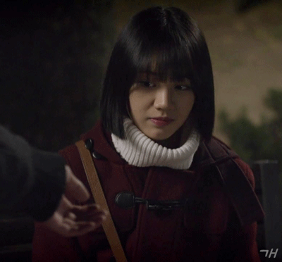 [응답하라1988] 드디어 콘서트에 가게 된 정환*덕선 수여이 첫 손잡음.avi.gif | 인스티즈