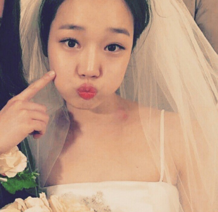 길거리에서 쉽게 볼 수 있는 훈녀같은 외모를 가진 여자배우.jpg | 인스티즈