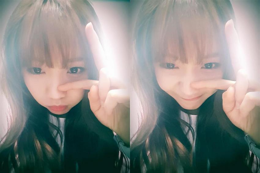 자꾸 셀카에서 밑장 빼는 여자 아이돌 | 인스티즈