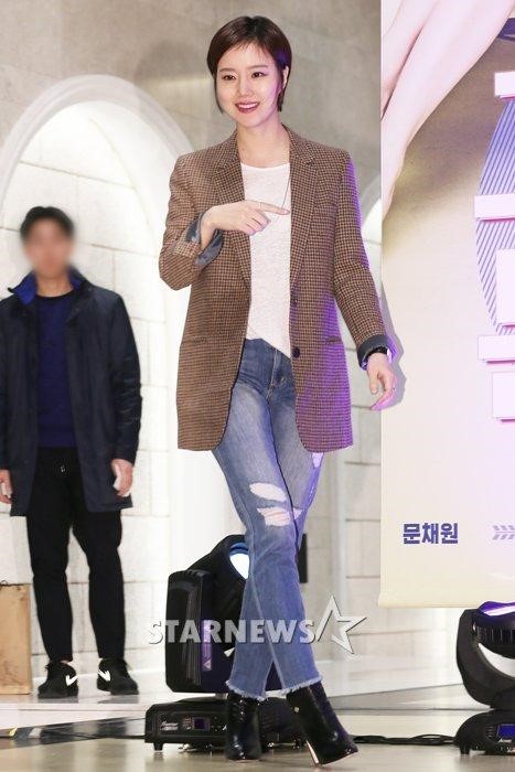 오늘자 문채원 | 인스티즈