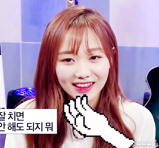 자꾸 셀카에서 밑장 빼는 여자 아이돌 | 인스티즈