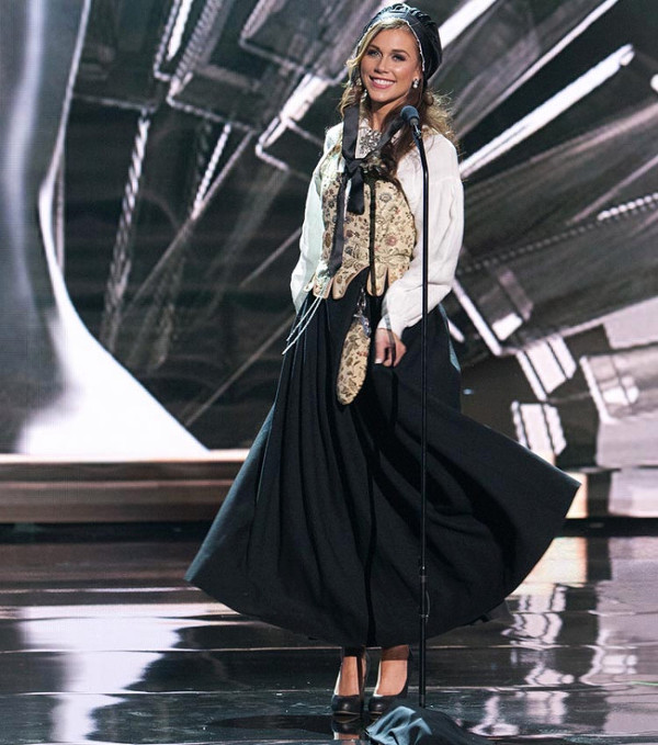 2015 미스유니버스 트렌드가 바뀐듯한 각 나라 코스튬 부문 | 인스티즈