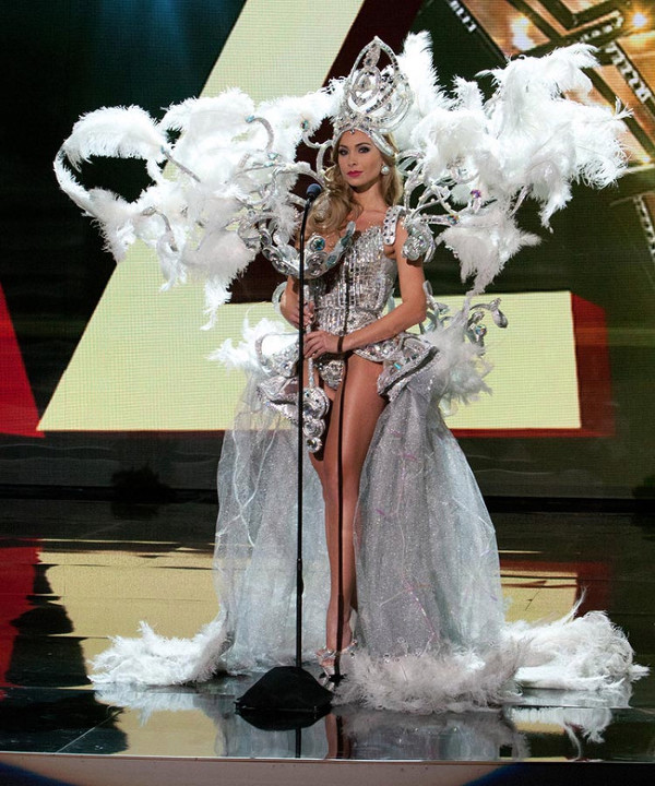 2015 미스유니버스 트렌드가 바뀐듯한 각 나라 코스튬 부문 | 인스티즈