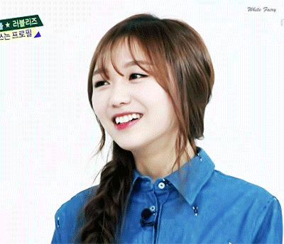 자꾸 셀카에서 밑장 빼는 여자 아이돌 | 인스티즈