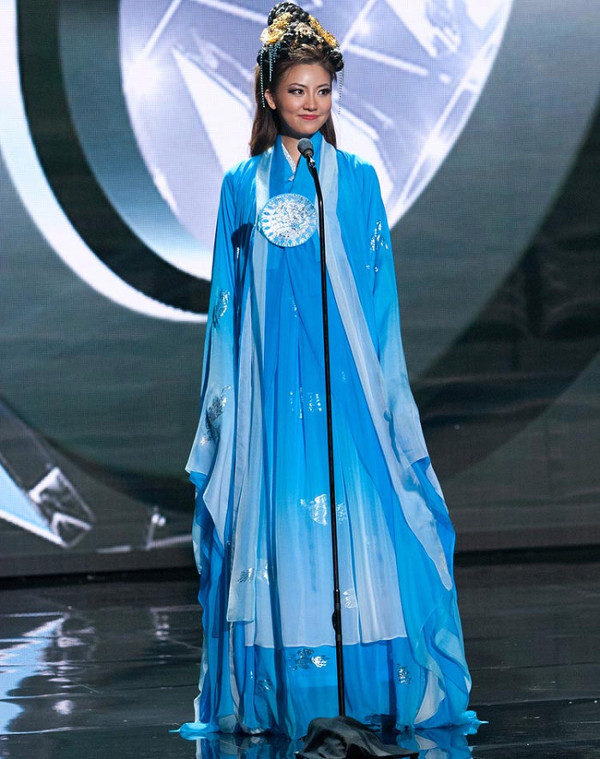 2015 미스유니버스 트렌드가 바뀐듯한 각 나라 코스튬 부문 | 인스티즈