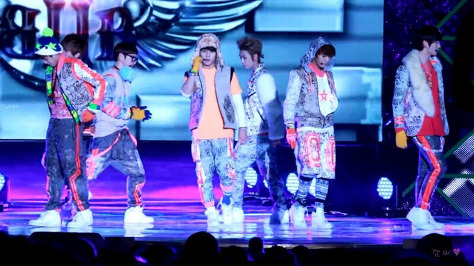 코디랑 싸웠나....? 보고 헉 하게 되는 아이돌 코디 | 인스티즈