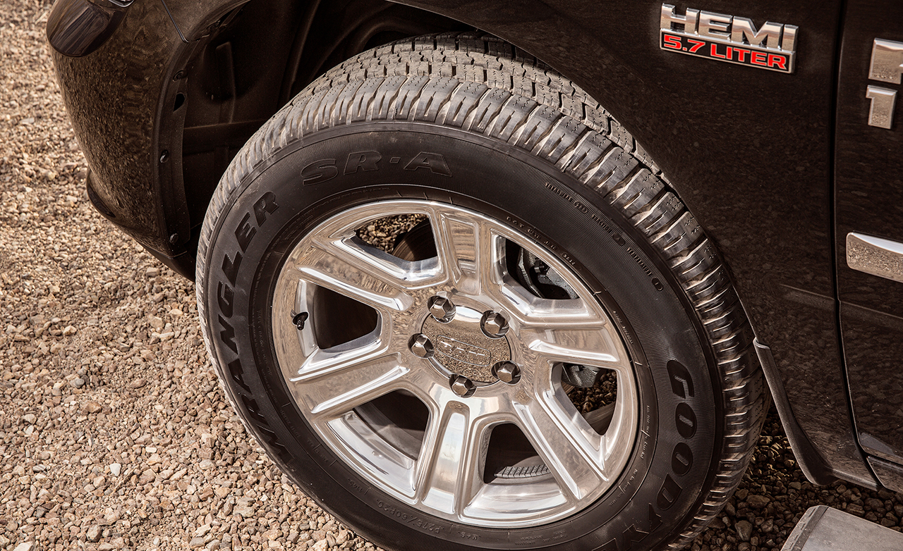 쉐보레 실버라도 vs 포드 F-150 vs 램 1500 vs 토요타 툰드라 | 인스티즈