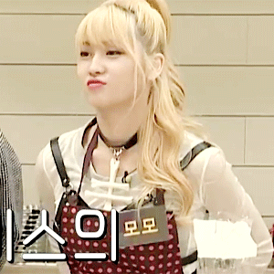 크리스마스 이브에 보는 트와이스 모모(데이터 폭탄주의) | 인스티즈