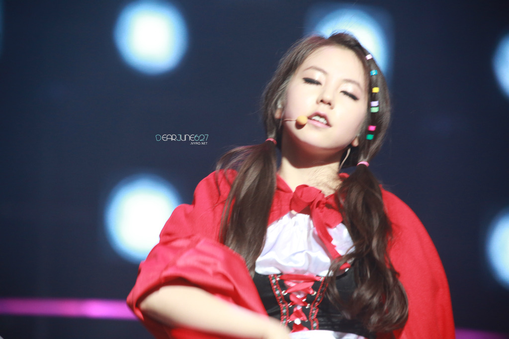 남초에서 나이를 본래나이보다 많게 보는 여자연예인들 | 인스티즈