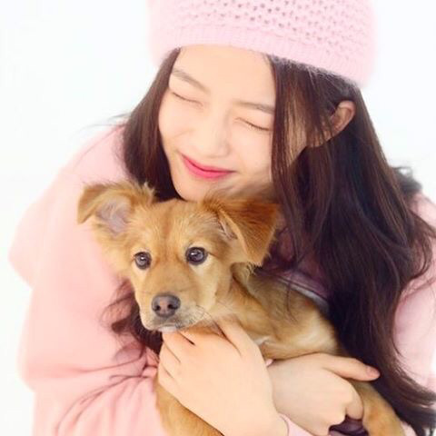 크리스마스에 보는 유정이.gif | 인스티즈