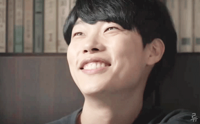 덕선이보고 웃는.정팔이 | 인스티즈