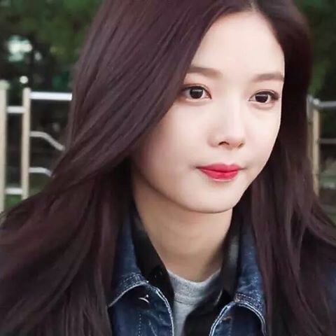 크리스마스에 보는 유정이.gif | 인스티즈