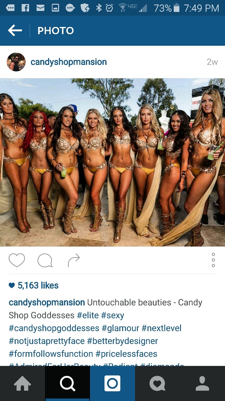 본문 추가. 매일 대저택에서 수십명의 여자들과 파티하는 호주갑부 (15) | 인스티즈