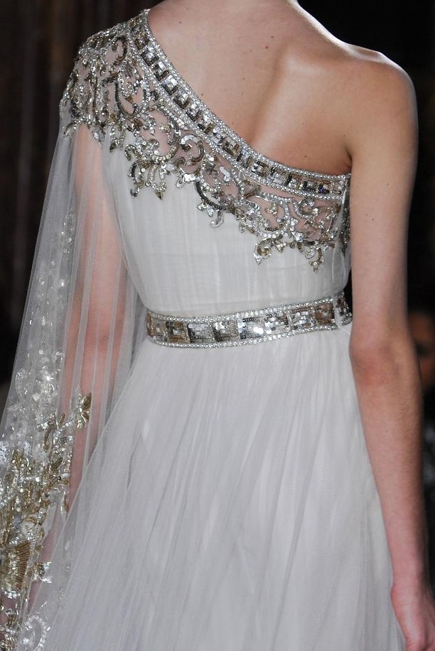 고대 여신같은 분위기의 드레스.jpg | 인스티즈