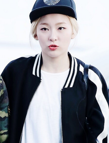 레드벨벳의 무대 위에서만 카리스마 곰슬기 | 인스티즈