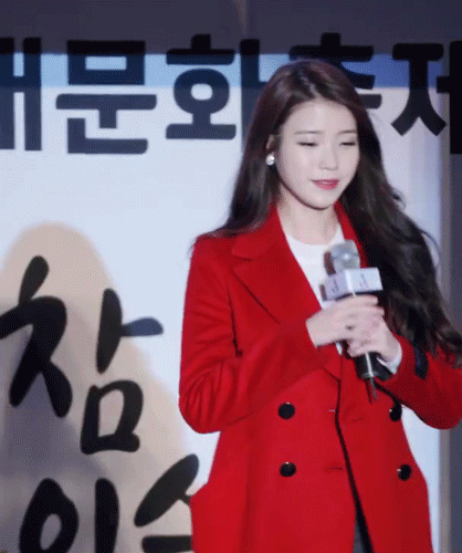 빨강 아이유 등장.gif | 인스티즈