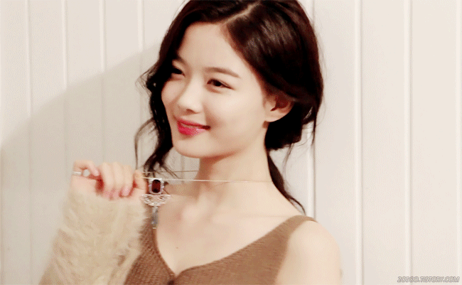 크리스마스에 보는 유정이.gif | 인스티즈