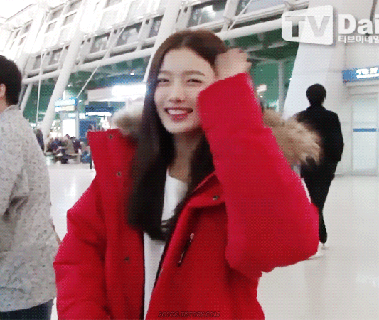 크리스마스에 보는 유정이.gif | 인스티즈