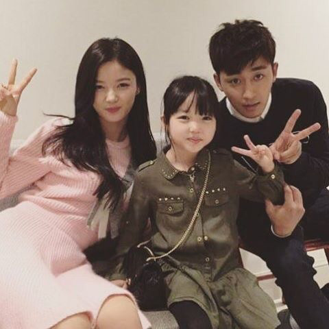 크리스마스에 보는 유정이.gif | 인스티즈