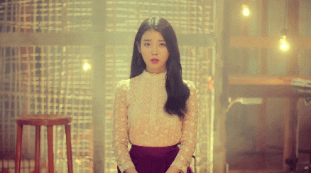 [발매1주년] 아이유 - 소격동.gif | 인스티즈