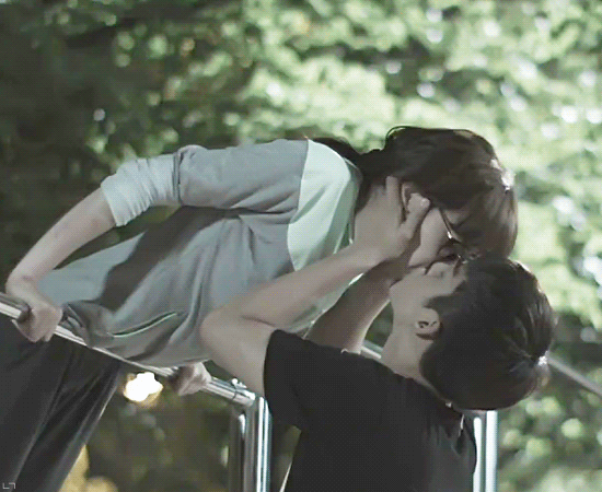 [다시보는드라마] 키스신 연출이 대박인 드라마 고교처세왕 gif | 인스티즈