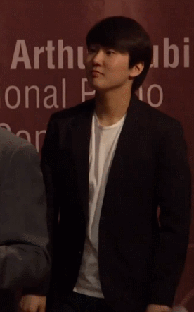 동글이에서 훈내나는 음대오빠가 되기까지 (feat.뜻밖의 두주니즈) | 인스티즈