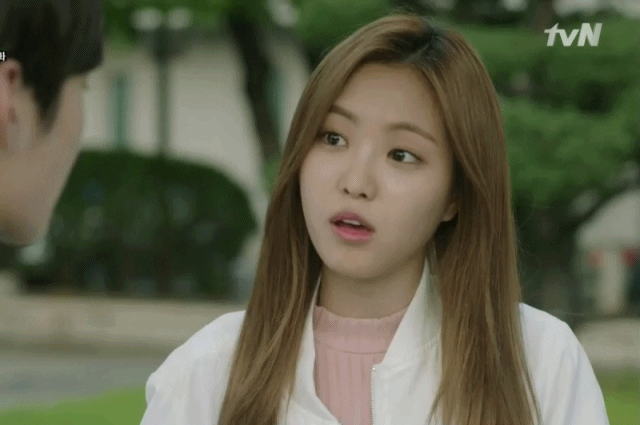 [에이핑크] 손나은 : 안 쳐다봐도 느껴지는 시야각이 있잖아~ | 인스티즈