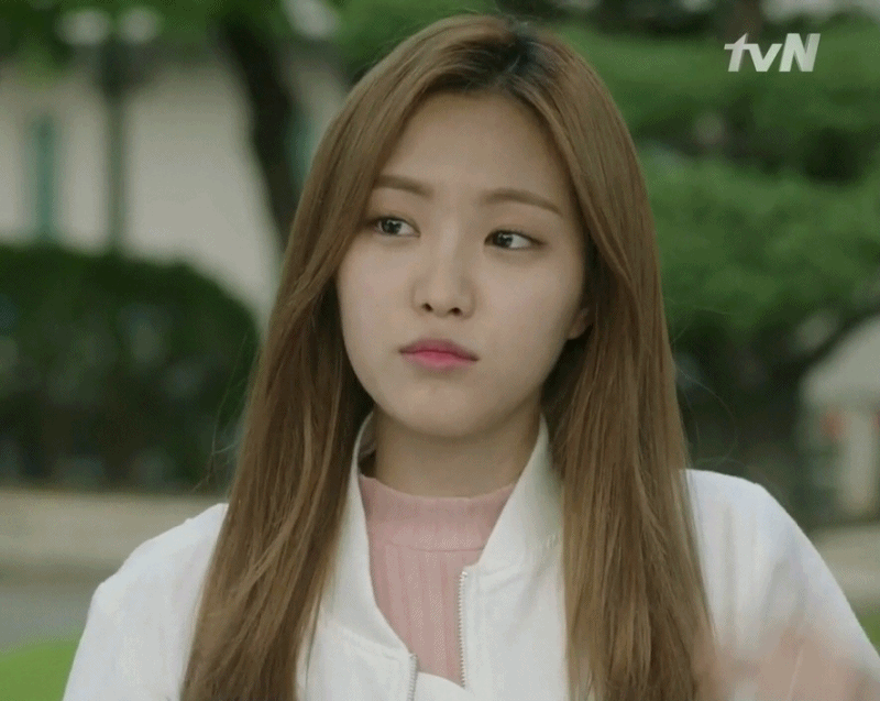 [에이핑크] 손나은 : 안 쳐다봐도 느껴지는 시야각이 있잖아~ | 인스티즈