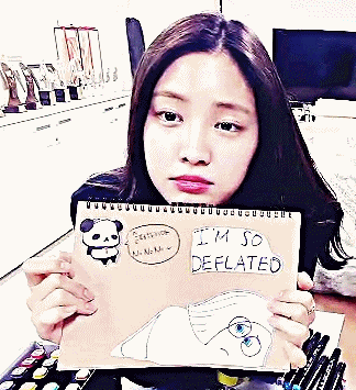 에이핑크) 동생한테 영상 편지하라니까 질색하는 손나은 ㅋㅋㅋ | 인스티즈