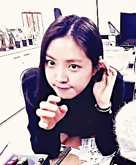 에이핑크) 동생한테 영상 편지하라니까 질색하는 손나은 ㅋㅋㅋ | 인스티즈