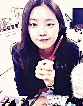 에이핑크) 동생한테 영상 편지하라니까 질색하는 손나은 ㅋㅋㅋ | 인스티즈