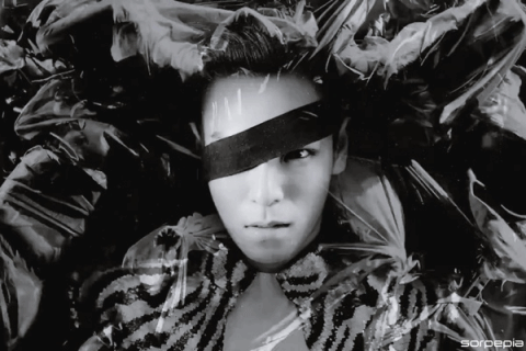 탑의 신곡 DOOM DADA (둠 다다) 뮤직비디오가 오마주한 작품들.jpg | 인스티즈