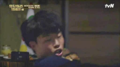 [응답하라1988] 덕선이 요새 쪼~끔 귀여워진거 같지않냐?.swf | 인스티즈