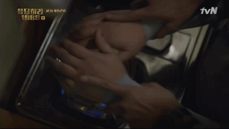 [응답하라1988] 엄마 형 손데였어.swf | 인스티즈