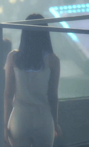 손나은 움직이는 뒤태 | 인스티즈