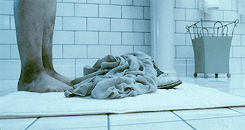 [스토커] 노출 하나 없이도 몹시 야하고 야릇한 장면.avi | 인스티즈