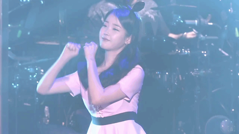 서태지콘서트에서 율동하는 아이유+gif | 인스티즈