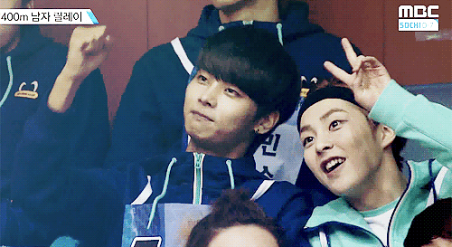 몇 안 된다는 시우민이 치대는 사람.jpgif | 인스티즈