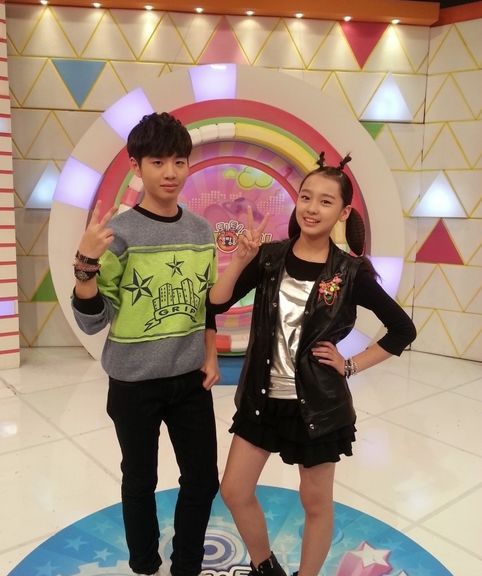 하니에 가려져있는 보니.jpg | 인스티즈